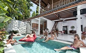 3Br Villa Hari - Minggu Villas Seminyak